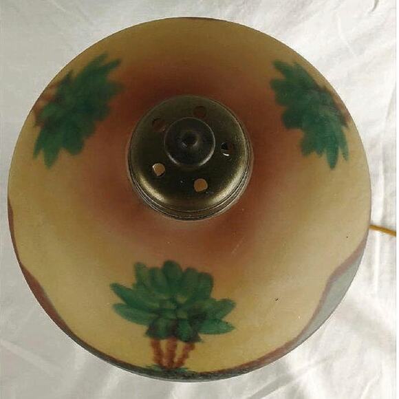 Rare Vintage Reverse Painted Egyptian Style Landscape on Glass Table Lamp. - Picture 9 of 11